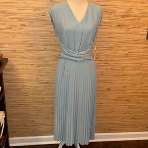 Maggy London Light Blue Pleated Midi Dress fully lined formal size 8 NWT!